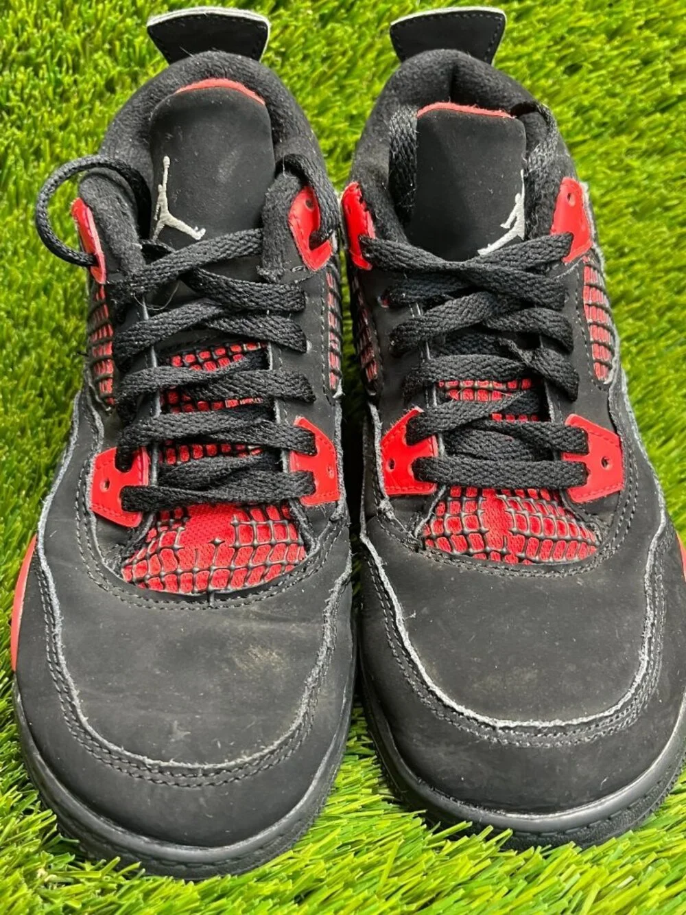 Nike Air Jordan 4 Retro Boys Size 3Y Black Red Athletic Leather Shoes Sneakers